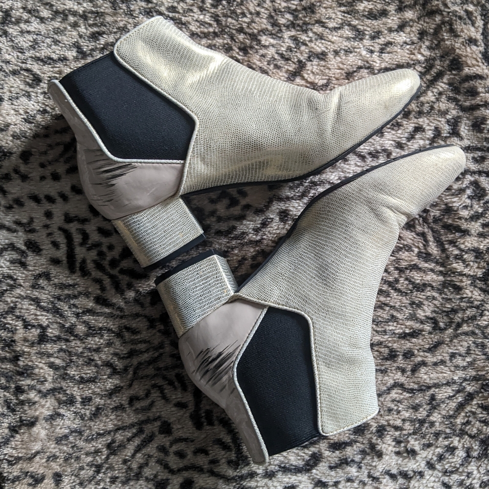 Pink gold boots - Picture 6 of 8